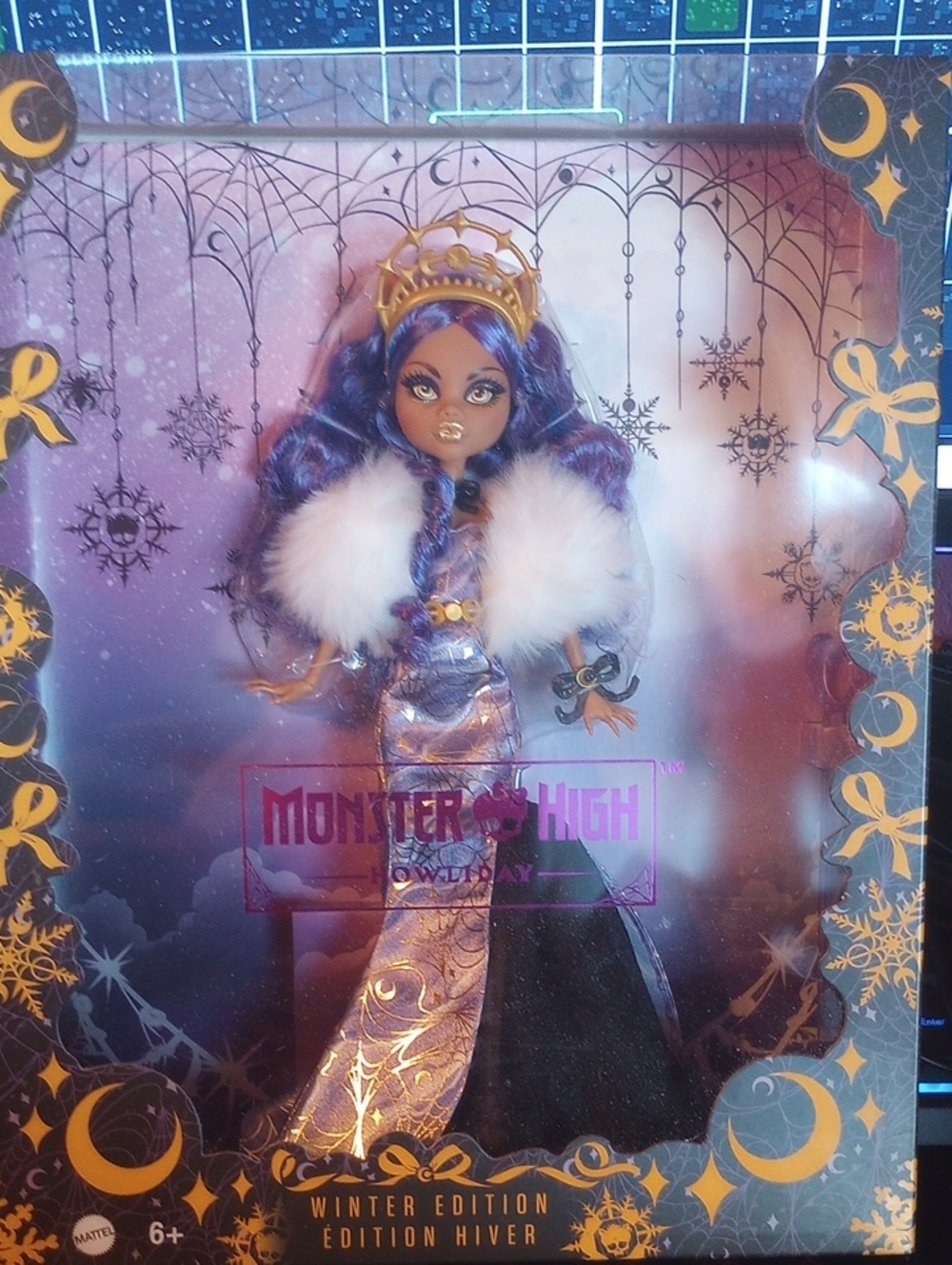 monster high Purple, White & Gold Winter Edition Doll Costume Clawdeen Wolf